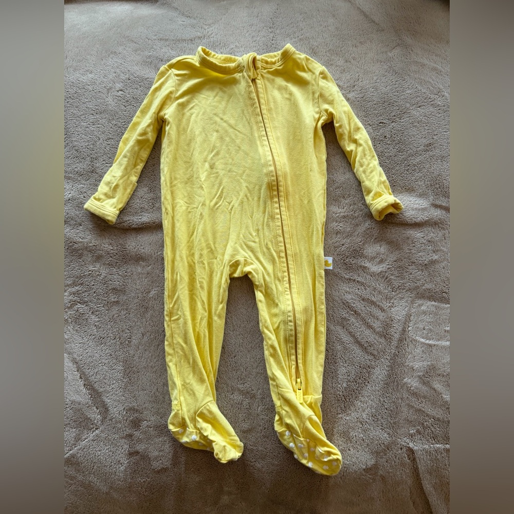Posh Peanut assorted color footies
